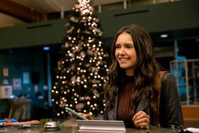 Nina Dobrev Gets Catfished For Christmas In ‘Love Hard’ Trailer - etcanada.com - Los Angeles