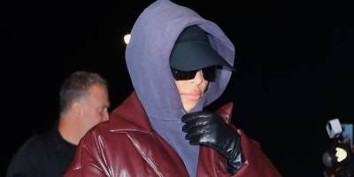 Kim Kardashian Wraps Up In Red Leather Coat After SNL Rehearsals - www.justjared.com - New York
