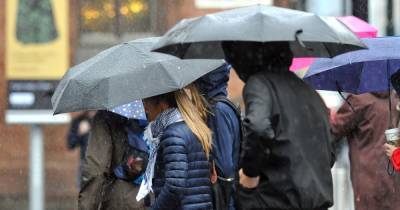 Heavy rain to lash 18C Greater Manchester this weekend before temperatures dip next week - www.manchestereveningnews.co.uk - Manchester