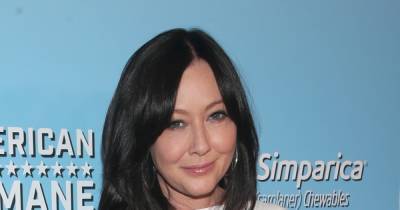 Shannen Doherty shares 'truthful' cancer journey with heart wrenching pics - www.wonderwall.com