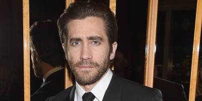 Jake Gyllenhaal In Negotiations To Star in Guy Ritchie's Upcoming Film - www.justjared.com
