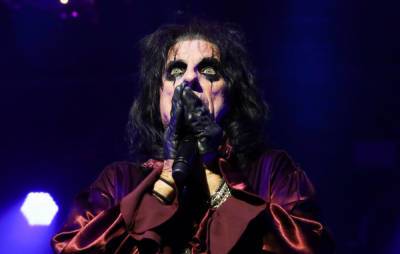Alice Cooper opens up on battle with alcohol addiction: “I loved my life, but I hated my life.” - www.nme.com