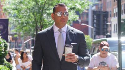 Alex Rodriguez Jokes About His ‘Single Status’ 6 Months After J.Lo Split In Hilarious Clip — Watch - hollywoodlife.com - county Bay