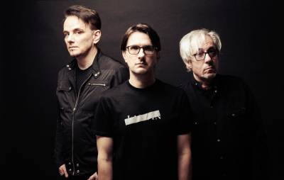 Porcupine Tree return with new single ‘Harridan’ and ‘CLOSURE/CONTINUATION’ album announcement - www.nme.com - county Hall