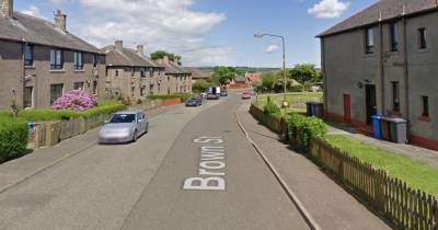 Worker left fighting for life in hospital after ‘unprovoked’ attack on Scots street as cops hunt suspects - www.dailyrecord.co.uk - Scotland