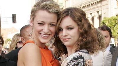 Blake Lively Showed Up for a Mini Sisterhood of the Traveling Pants Reunion With Brown Hair - www.glamour.com - county Brown