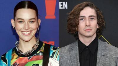 Joe Goldberg - Love Quinn - Victoria Pedretti - 'You' Co-Stars Victoria Pedretti and Dylan Arnold Spotted Out Together, Dating In Real Life - etonline.com - Los Angeles