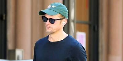 Alexander Skarsgard Seen Out & About In NYC In Rare Sighting - www.justjared.com - New York