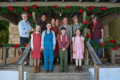 Richard Thomas Welcomes New Walton Family & The Celebration of Faith In CW’s ‘The Waltons’ Homecoming’ - deadline.com