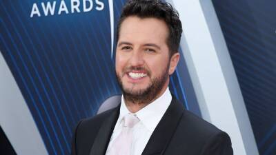 Luke Bryan Kicks Off Hosting 2021 CMA Awards With an 'American Idol' Reunion! - www.etonline.com - USA - Nashville