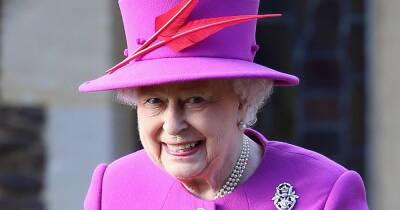 Why the Queen's 1,000 clocks at royal palaces tell the wrong time for one day a year - www.ok.co.uk