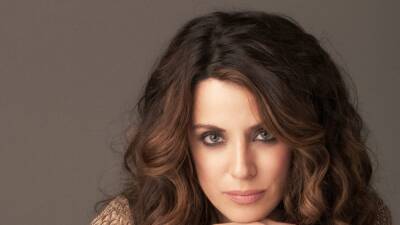 ‘The Flight Attendant’: Alanna Ubach Joins Season 2 Of HBO Max Series As Recurring Guest Star - deadline.com