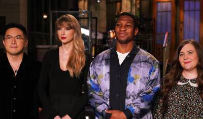 Taylor Swift Reveals What She's Singing on 'SNL,' Plus Watch Her Promo with Jonathan Majors! - www.justjared.com