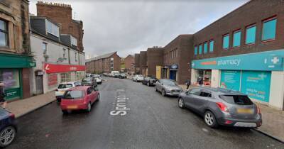 Three men assaulted in rammy near Glasgow shopping centre as two rushed to hospital - www.dailyrecord.co.uk