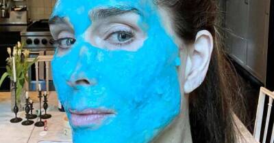 Brooke Shields’ Hydrating Blue Face Mask Is Made for Major Selfies - www.usmagazine.com