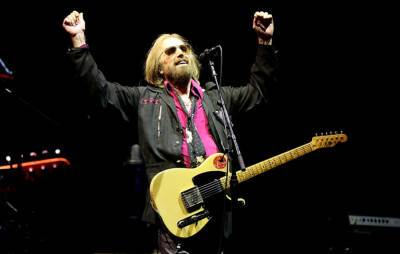 New Tom Petty documentary about the making of ‘Wildflowers’ has been shared - www.nme.com