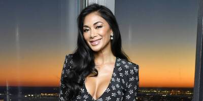 Nicole Scherzinger Stops By Empire State Building To Promote 'Annie Live!' - www.justjared.com - New York
