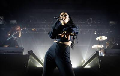 Watch Rina Sawayama debut soaring new song ‘Catch Me In The Air’ live - www.nme.com - Britain