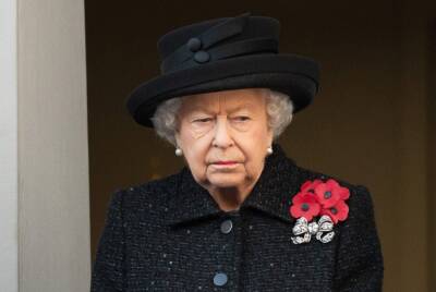 Queen Sprains Back, Misses Remembrance Sunday Service - etcanada.com - Britain - London