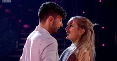 Strictly's Giovanni tells Rose 'I love you' after powerful dance to celebrate deaf community - www.ok.co.uk