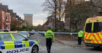 Cordons remain in place as counter terror police continue to probe Liverpool car blast - www.dailyrecord.co.uk