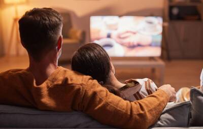 Young people prefer watching TV with subtitles, study claims - www.nme.com