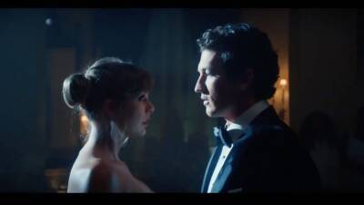Watch Taylor Swift's 'I Bet You Think About Me' Wedding-Themed Music Video, Directed by Blake Lively - www.etonline.com - county Swift