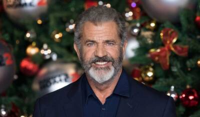 Mel Gibson In Talks To Direct ‘Lethal Weapon 5’ - deadline.com - county Gibson
