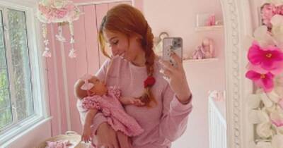 Stacey Solomon believes baby Rose is 'learning to smile' after 'unsettled' days - www.ok.co.uk