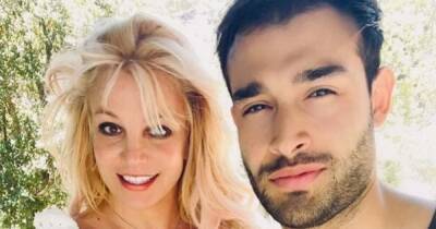 Britney Spears Is ‘Thinking About’ Having a Baby With Fiance Sam Asghari After Conservatorship Termination - www.usmagazine.com