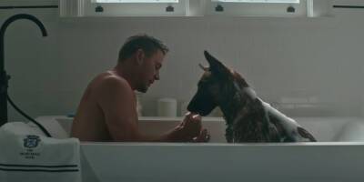 Channing Tatum Takes a Bubble Bath with a Puppy in the New Trailer for 'Dog' - Watch Here! - www.justjared.com - Belgium