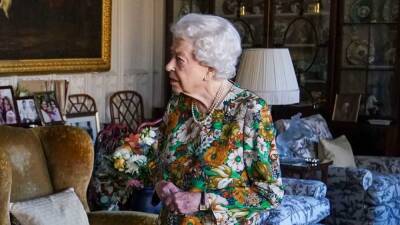 Queen Elizabeth Makes Her First Public Appearance Since Recent Health Issues - www.etonline.com
