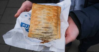 Greggs issues warning over one of the bakery's most popular items - www.manchestereveningnews.co.uk - London - city Richmond