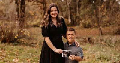 Little People Big World’s Tori Roloff Is Pregnant, Expecting Baby No. 3 With Husband Zach Roloff: ‘We Are So Grateful’ - www.usmagazine.com