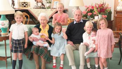 Queen Elizabeth’s Great Grandchildren: Meet The 12 Next Generation Royals - hollywoodlife.com - Britain