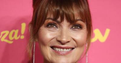 Lorraine Kelly discusses benefits of wild swimming and reveals she can't sleep before big interviews - www.dailyrecord.co.uk
