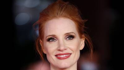 Jessica Chastain - Tammy Faye - Jessica Chastain to Receive Desert Palm Achievement Award at Palm Springs Film Awards - variety.com