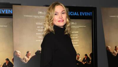 Julia Stiles Is Pregnant with Second Child, Debuts Baby Bump at Movie Screening - www.justjared.com - New York