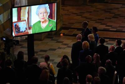 Queen Elizabeth Remembers Prince Philip In COP26 Speech - etcanada.com