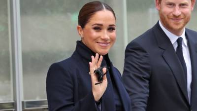 Meghan Markle Surprises Paid-Leave Campaign Workers With Starbucks Gift Cards - www.etonline.com - USA