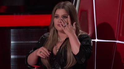 'The Voice': Kelly Clarkson Is Overwhelmed by Emotion After Shadale's Knockout Performance - www.etonline.com - county Brown