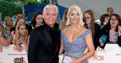 Holly Willoughby addresses 'difficult time' during rumoured 'feud' with Phillip Schofield - www.manchestereveningnews.co.uk