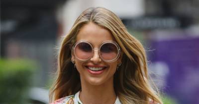 Vogue Williams goes for the chop and debuts chic new long bob style - www.ok.co.uk
