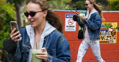 Johnny Depp - Vanessa Paradis - Rose Depp - Lily-Rose Depp steps out in newsprint leggings - msn.com - France - Paris - New York
