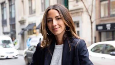 Something Navy’s Arielle Charnas Reveals Her Favorite Holiday Fashion Trend This Season - hollywoodlife.com - New York - Los Angeles