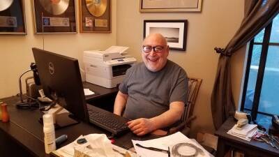 Jay G Jacobs Dies: Former WMA Music Agent Was 79 - deadline.com - New York - Philadelphia