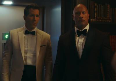 Dwayne Johnson Recalls How He And ‘Red Notice’ Co-Star Ryan Reynolds First Became Friends Nearly 20 Years Ago - etcanada.com - Hollywood