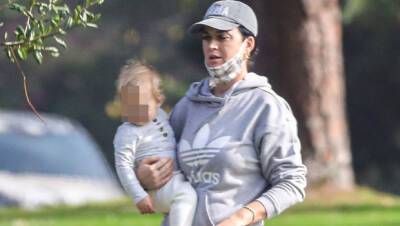 Katy Perry Orlando Bloom Enjoy A Day At The Park With Daughter Daisy, 1 – Photo - hollywoodlife.com