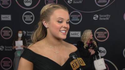 JoJo Siwa Dishes on Her Sophisticated AMAs Look and the 'DWTS' Finale (Exclusive) - www.etonline.com - USA