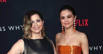 Selena Gomez's mom was given 'days to live' after double pneumonia diagnosis - www.wonderwall.com